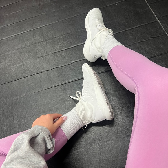 Meet your Posher, Sydney - Picture 4 of 5